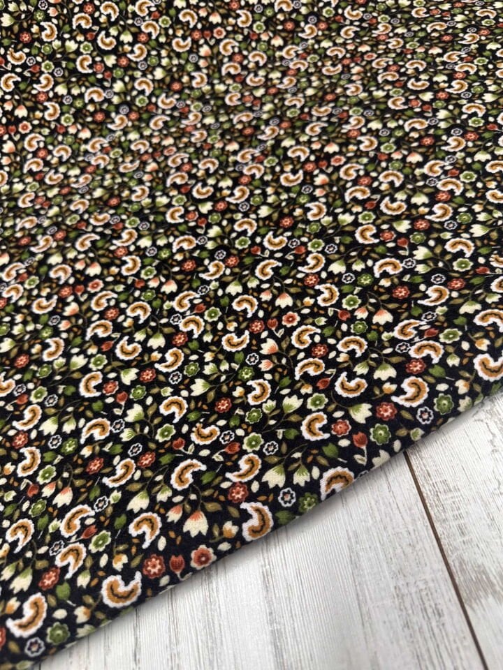 Çiçek Desen 100 Yüz Pamuklu Bazen En 90 Cm