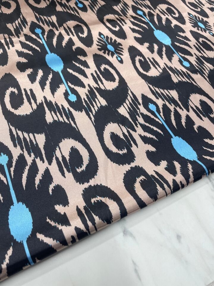 İkat Desen Elbiselik Gömleklik Tivil Saten Kumaş