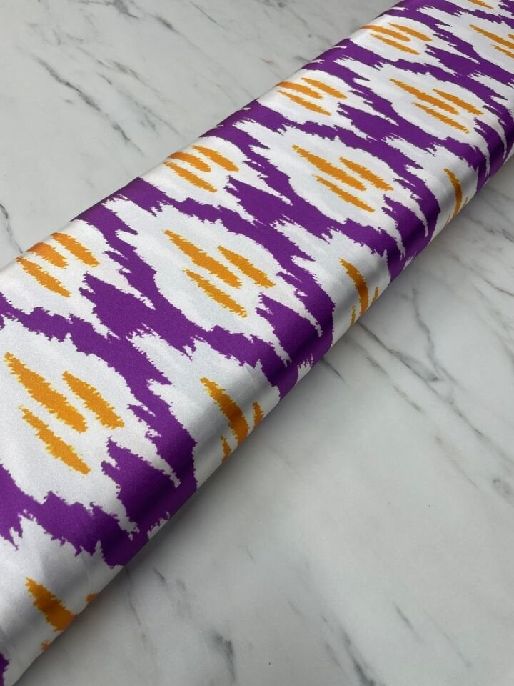 Mor Urla Desen Elbiselik Gömleklik Tivil Saten Kumaş