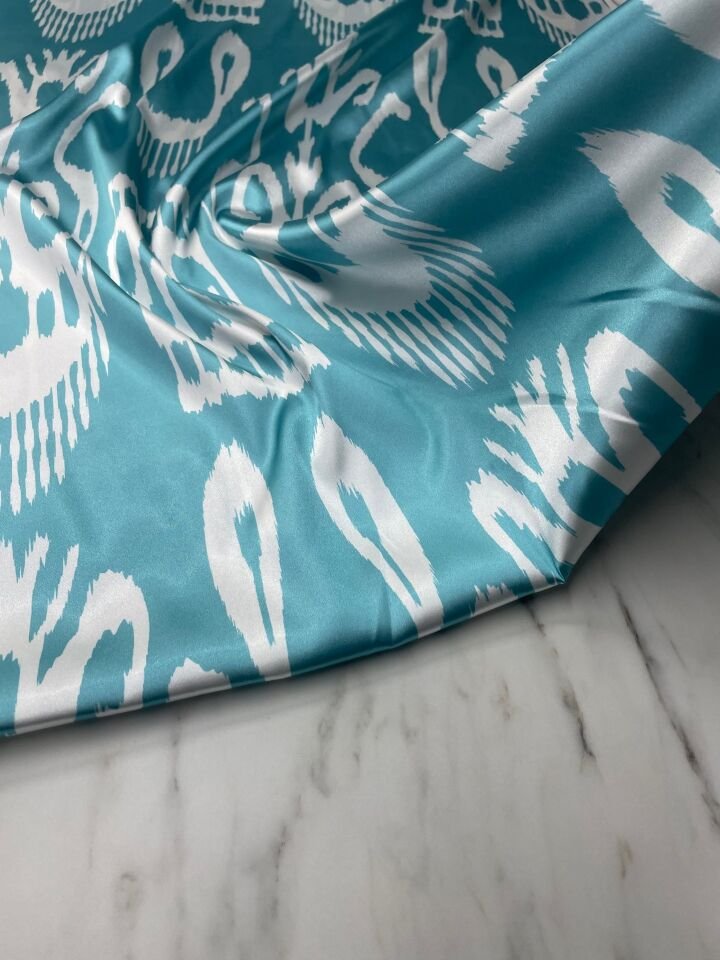 Turkuaz İkat Desen Elbiselik Gömleklik Tivil Saten Kumaş