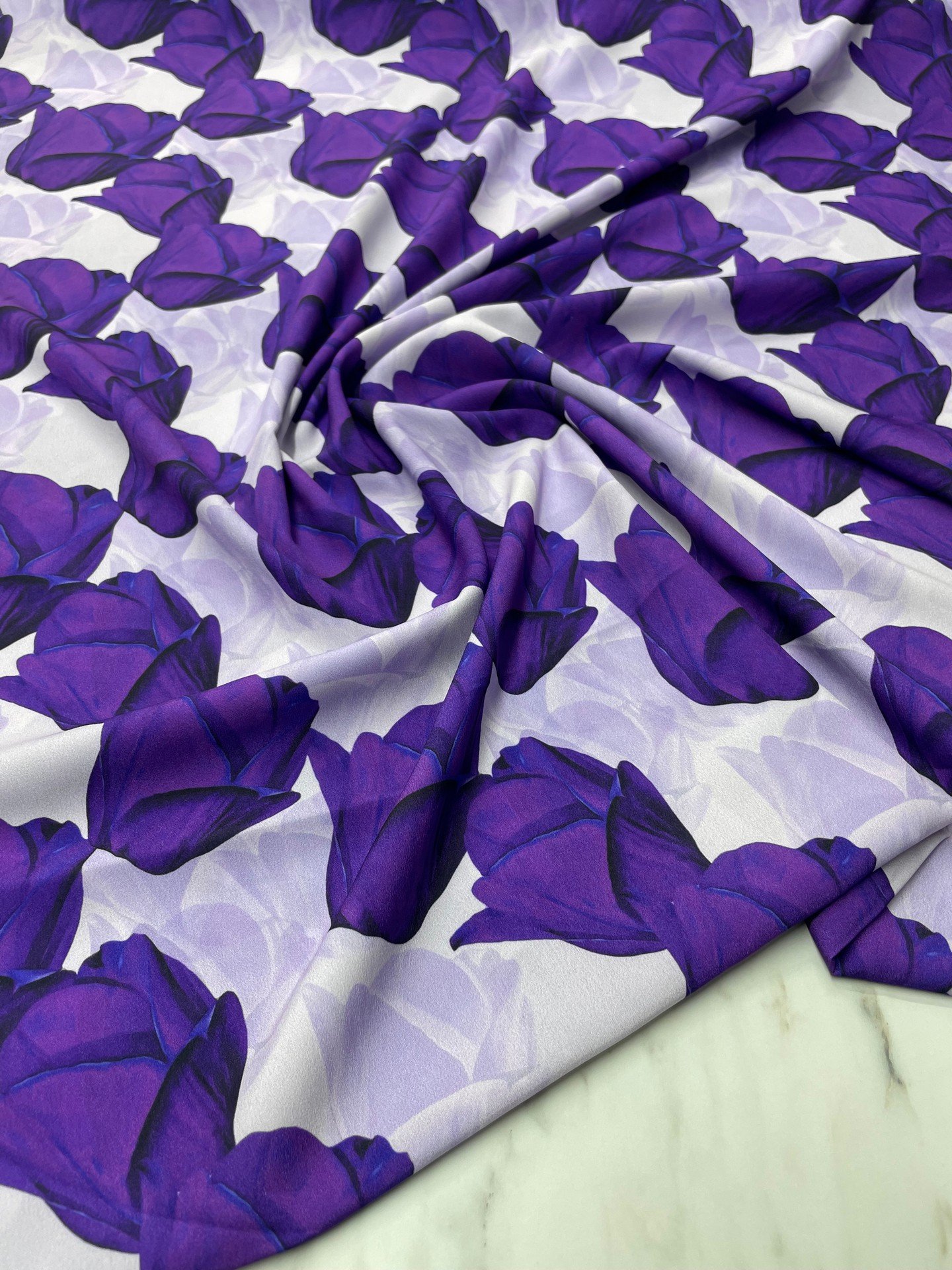 Mor Gül Desen Elbiselik Gömleklik Krep Kumaş