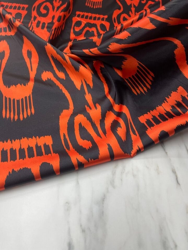 Turuncu İkatlı Desen Elbiselik Gömleklik Tivil Saten Kumaş