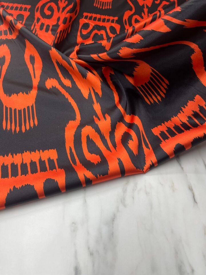 Turuncu İkatlı Desen Elbiselik Gömleklik Tivil Saten Kumaş