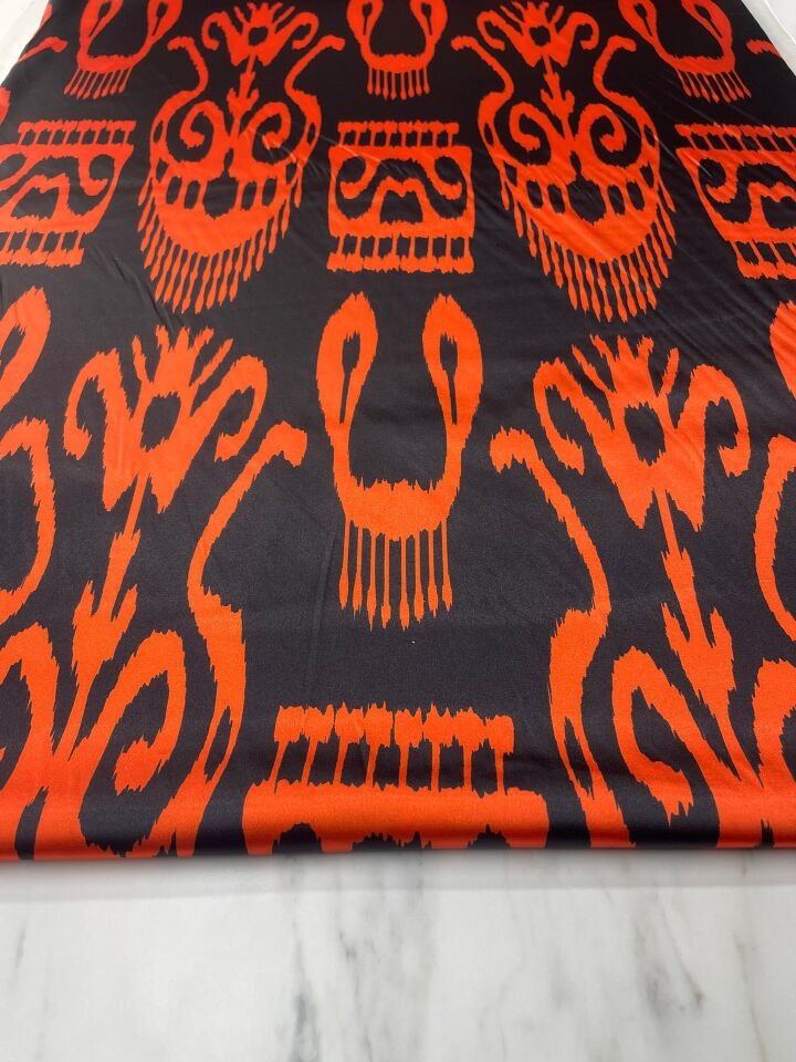 Turuncu İkatlı Desen Elbiselik Gömleklik Tivil Saten Kumaş