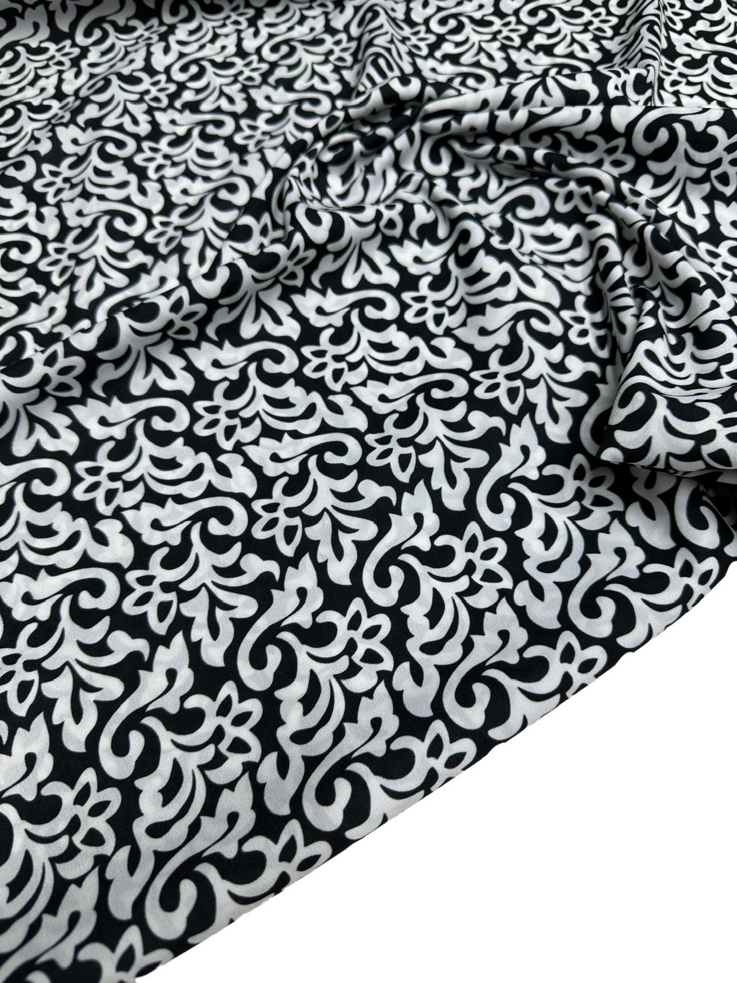 Nakış Desen Elbiselik Gömleklik Krep Kumaş