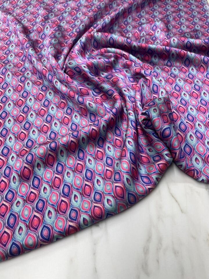 Küçük İkat Desen Elbiselik Gömleklik Tivil Saten Kumaş