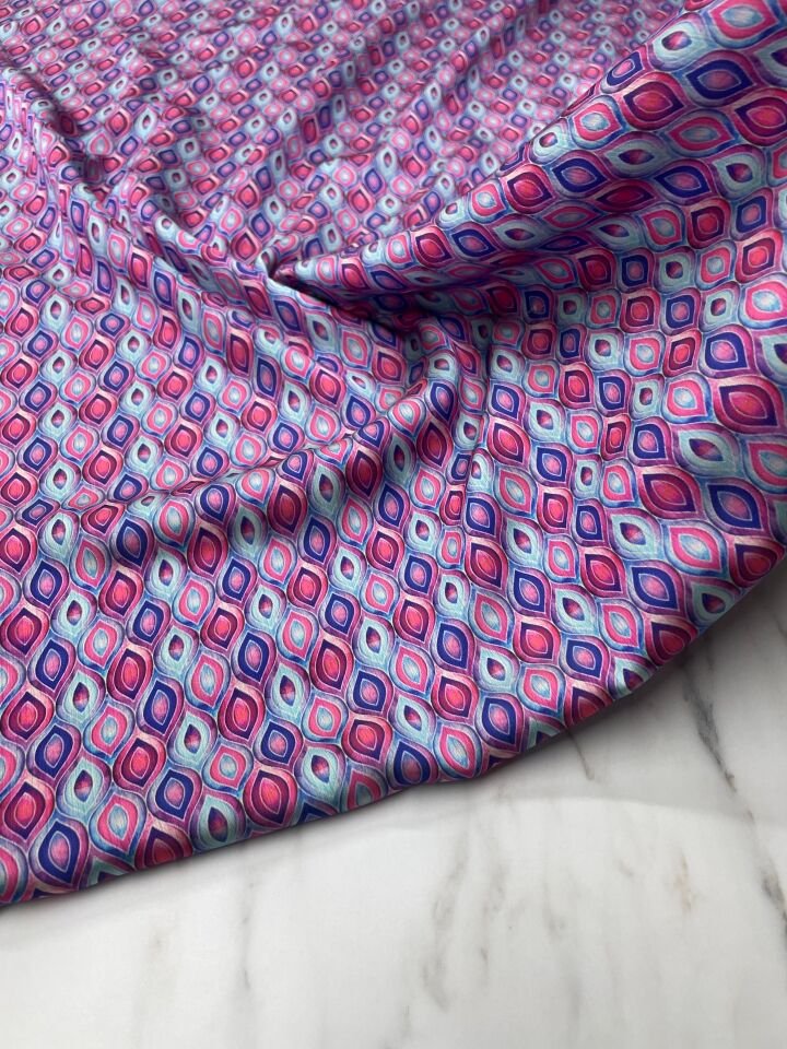 Küçük İkat Desen Elbiselik Gömleklik Tivil Saten Kumaş
