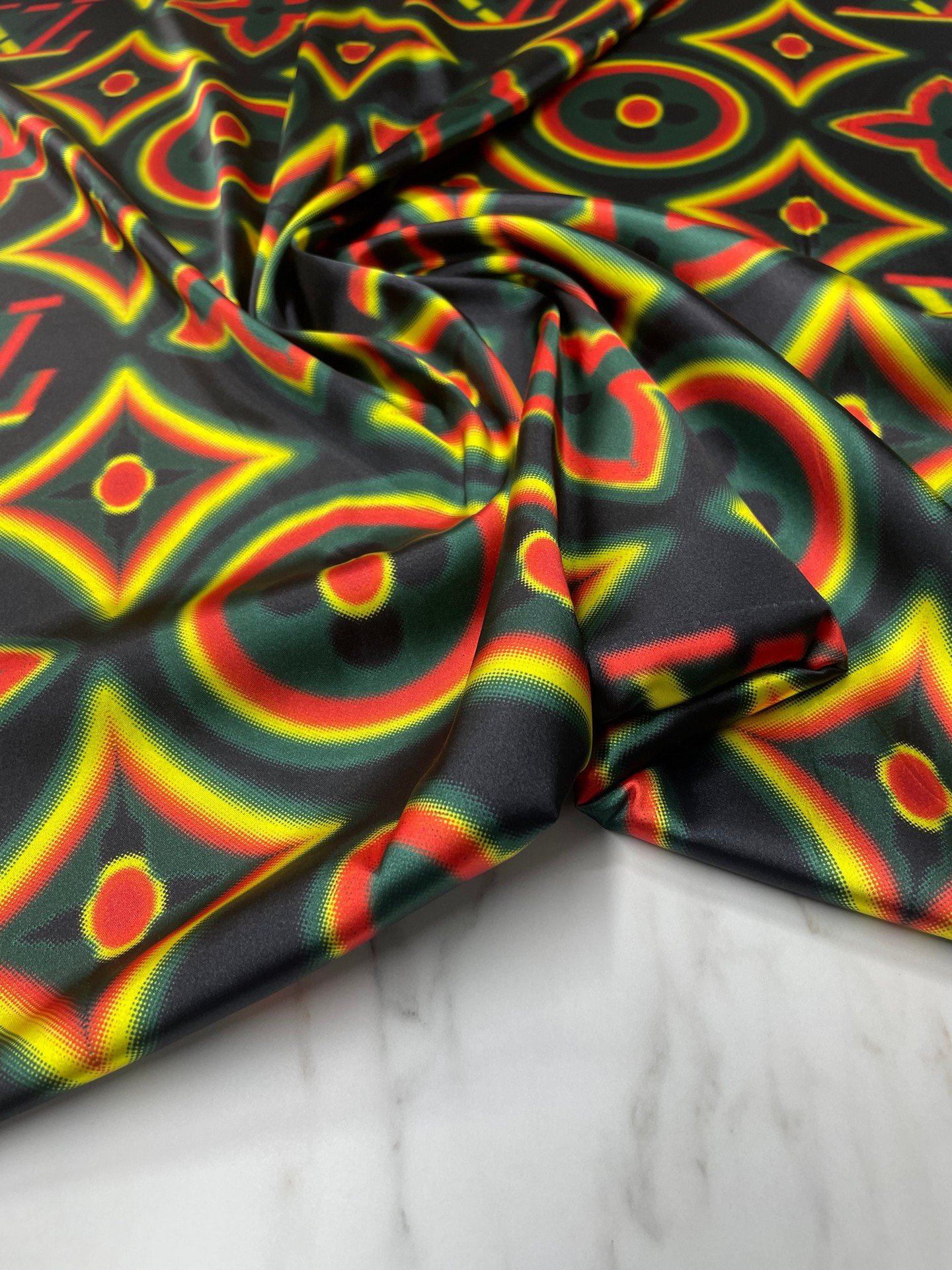 LV Desen Elbiselik Gömleklik Tivil Saten Kumaş