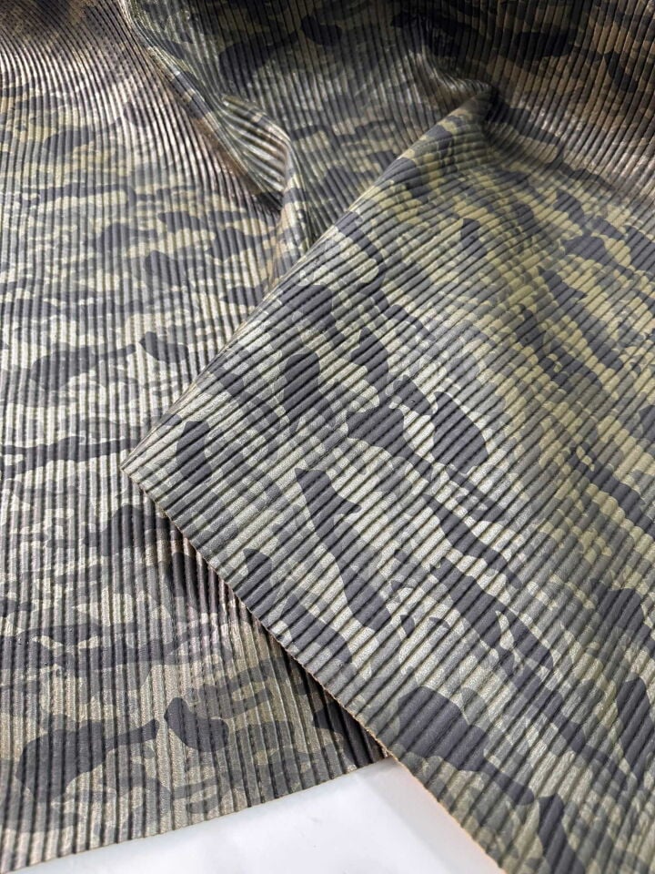 Kamuflaj Desen Su Geçirmez Astarlı Deri Kapitone