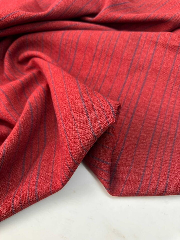 Cizgili Kışlık Poliviskon Kumaş Yumuşak Dökümlü