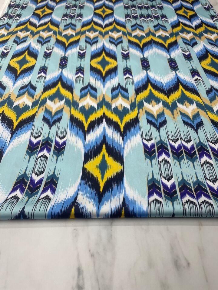 Urla Desen Elbiselik Gömleklik Tivil Saten Kumaş