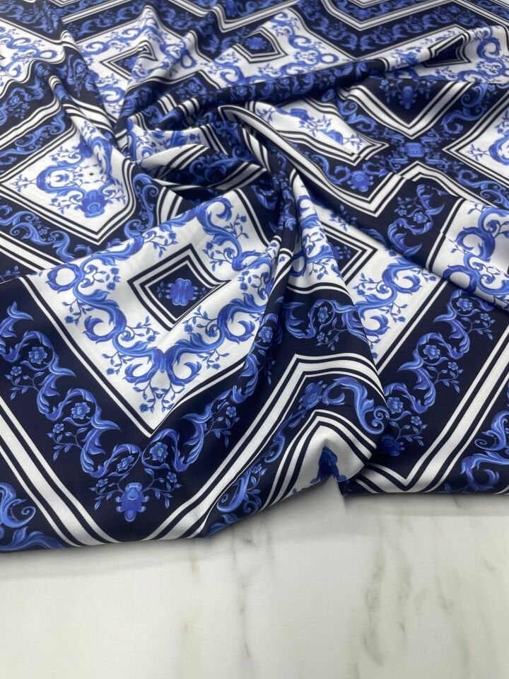 Mavi Nakış Desen Elbiselik Gömleklik Tivil Saten Kumaş