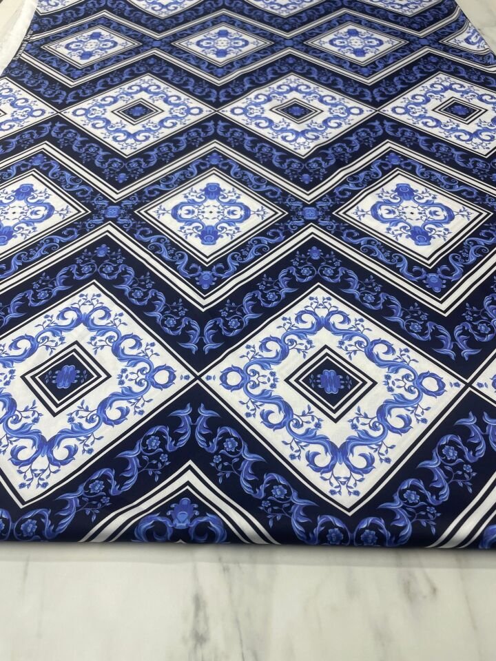 Mavi Nakış Desen Elbiselik Gömleklik Tivil Saten Kumaş