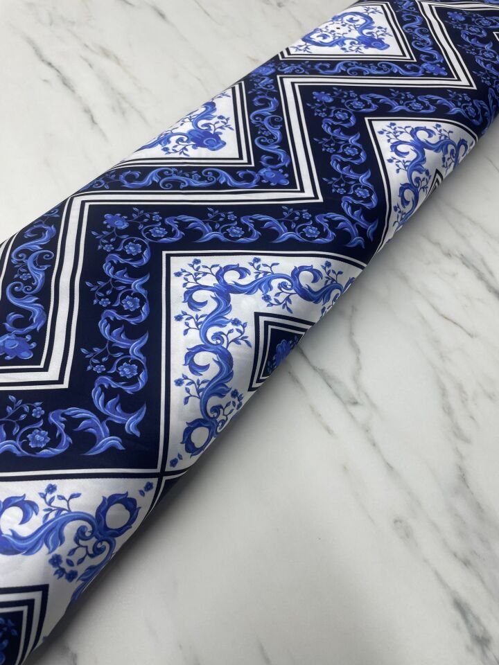 Mavi Nakış Desen Elbiselik Gömleklik Tivil Saten Kumaş