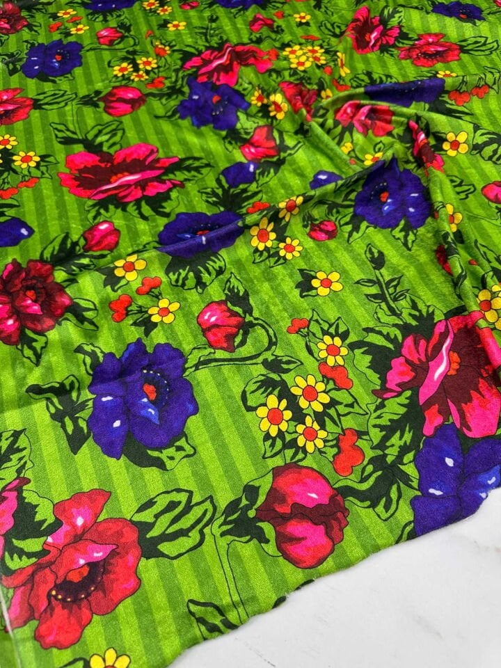 Desenli İnci İpek Kadife Likları Yumuşak Dökümlü