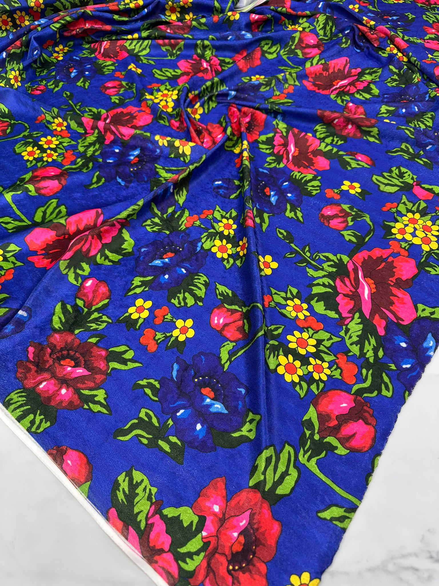 Desenli İnci İpek Kadife Likralı Yumuşak Dökümlü