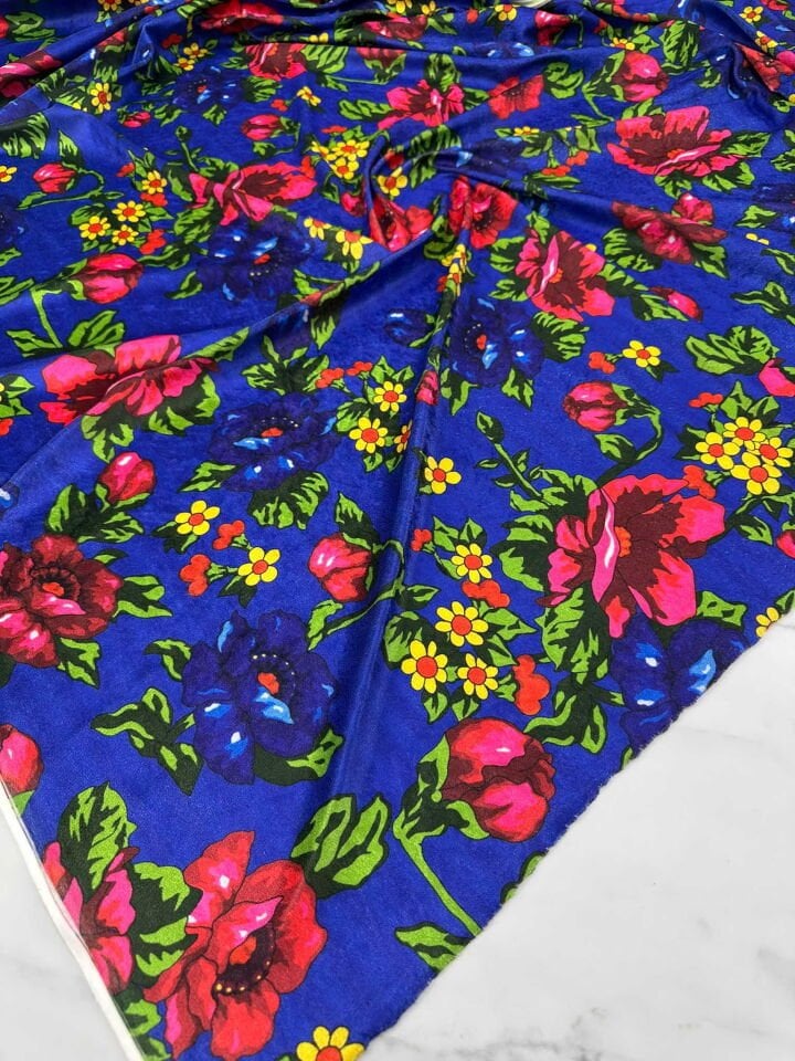 Desenli İnci İpek Kadife Likralı Yumuşak Dökümlü