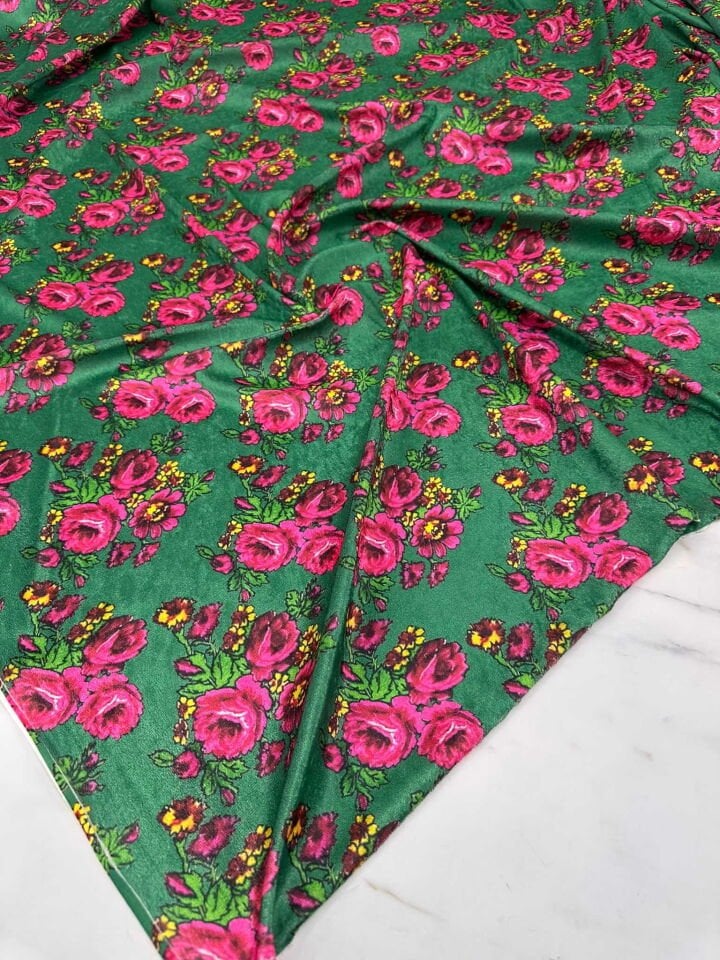 Desenli İnci İpek Kadife Likralı Yumuşak Dökümlü