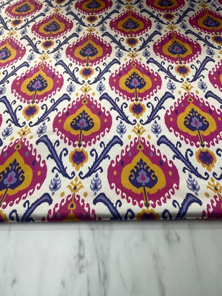 İkat Desen Elbiselik Gömleklik Tivil Saten Kumaş