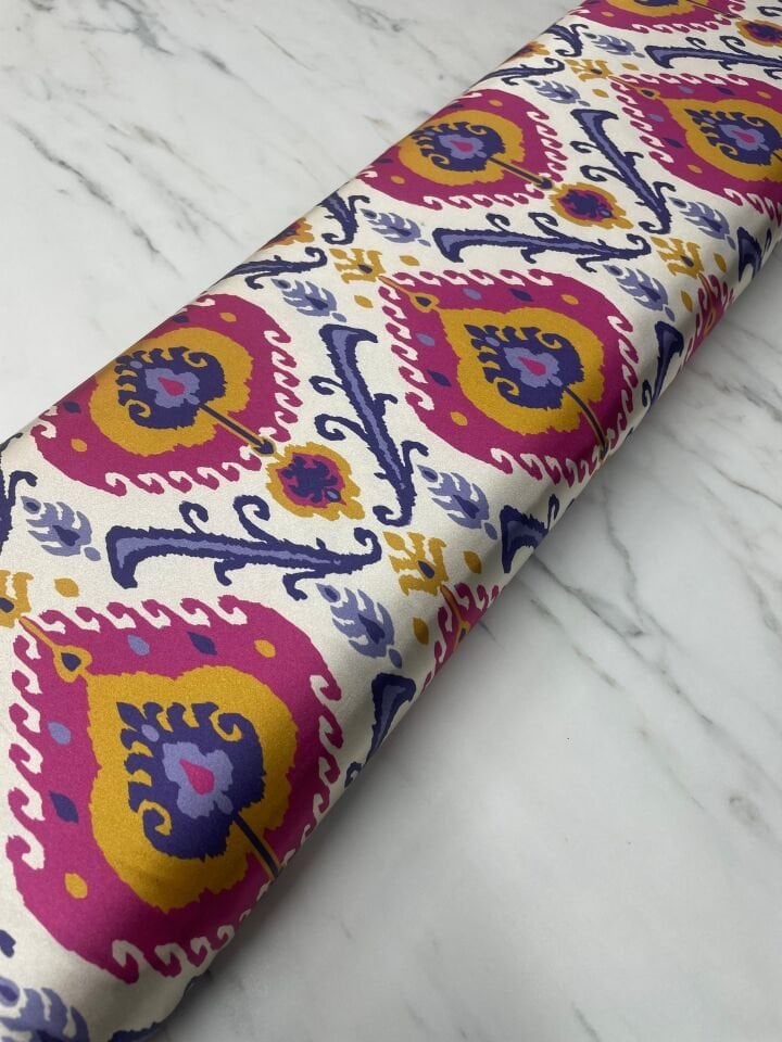 İkat Desen Elbiselik Gömleklik Tivil Saten Kumaş