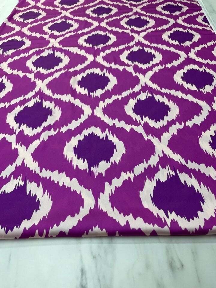 Mor İkat Desen Elbiselik Gömleklik Tivil Saten Kumaş