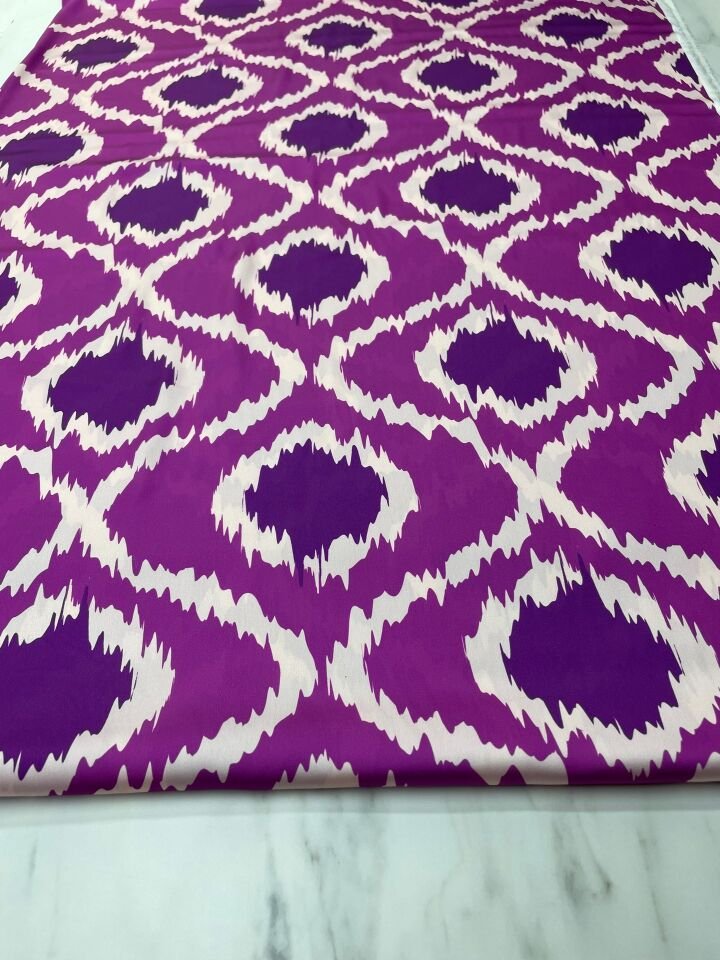 Mor İkat Desen Elbiselik Gömleklik Tivil Saten Kumaş
