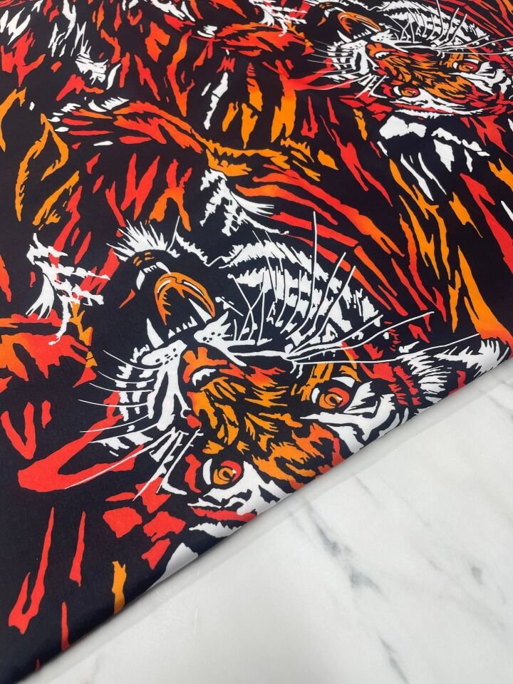 Kaplan Desen Elbiselik Gömleklik Tivil Saten Kumaş