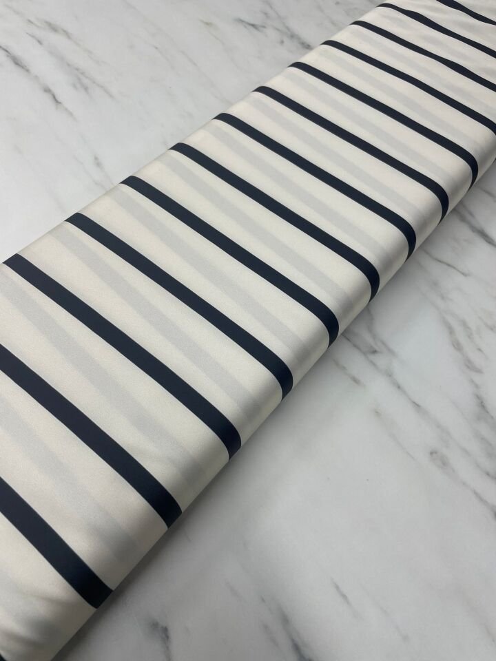 Siyah Çizgili Desen Elbiselik Gömleklik Tivil Saten Kumaş