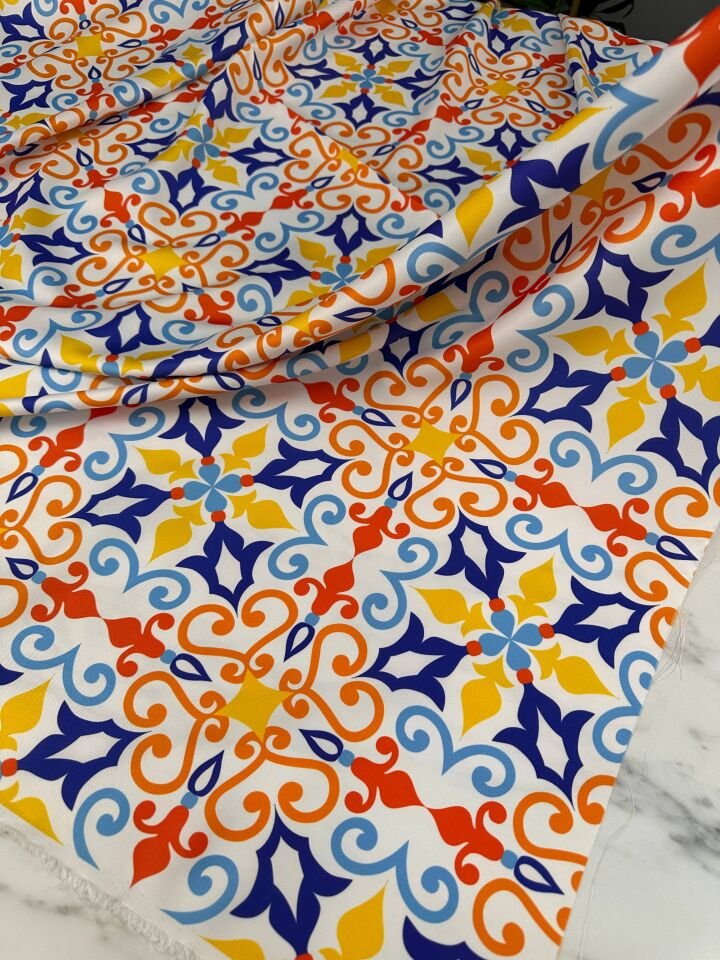 Nakış Desen Elbiselik Gömleklik Krep Kumaş