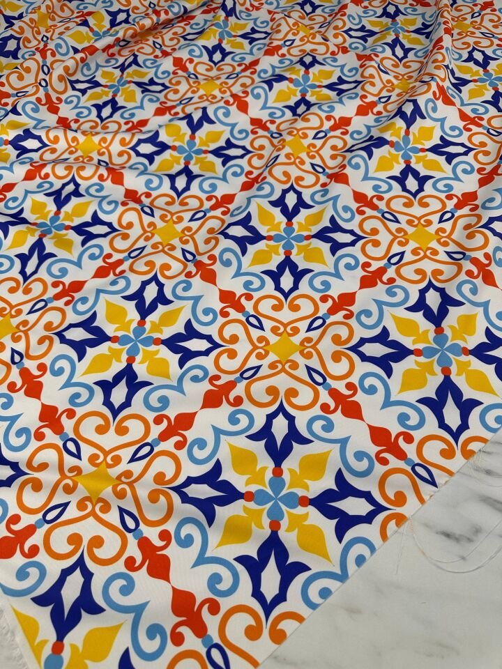 Nakış Desen Elbiselik Gömleklik Krep Kumaş