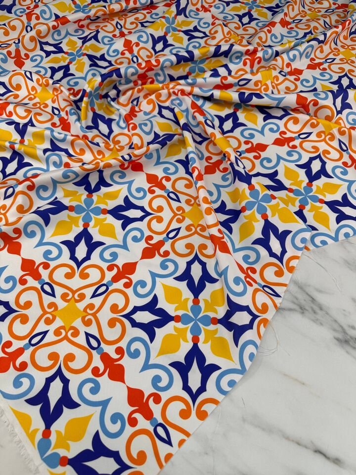 Nakış Desen Elbiselik Gömleklik Krep Kumaş