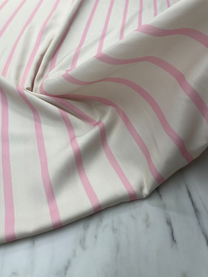 Pembe Çizgili Desen Elbiselik Gömleklik Tivil Saten Kumaş