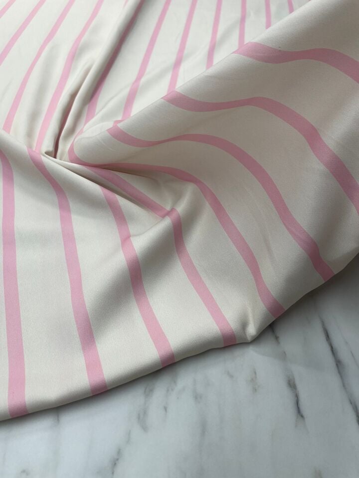 Pembe Çizgili Desen Elbiselik Gömleklik Tivil Saten Kumaş