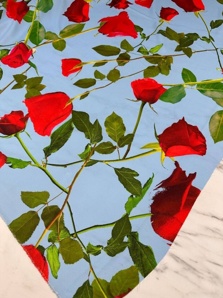 Gül Desen Elbiselik Gömleklik Krep Kumaş