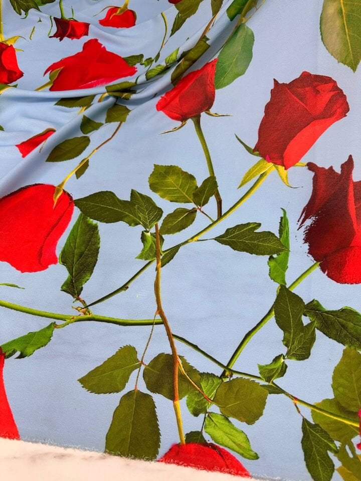 Gül Desen Elbiselik Gömleklik Krep Kumaş