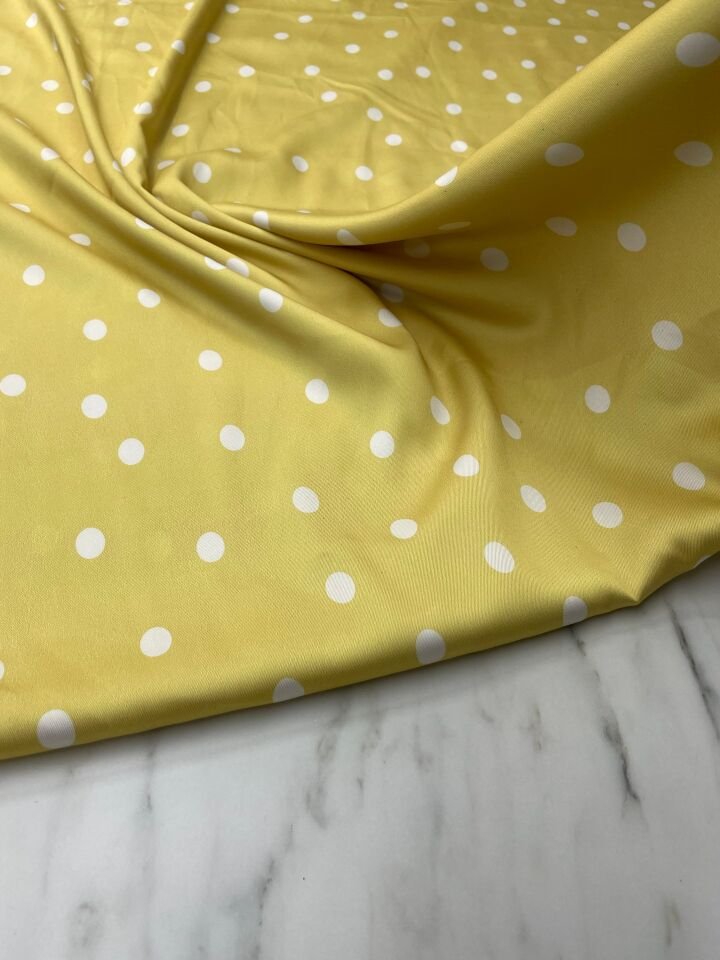 Sarı Noktalı Desen Elbiselik Gömleklik Tivil Saten Kumaş