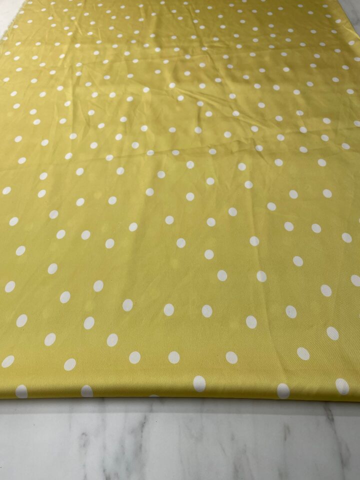 Sarı Noktalı Desen Elbiselik Gömleklik Tivil Saten Kumaş