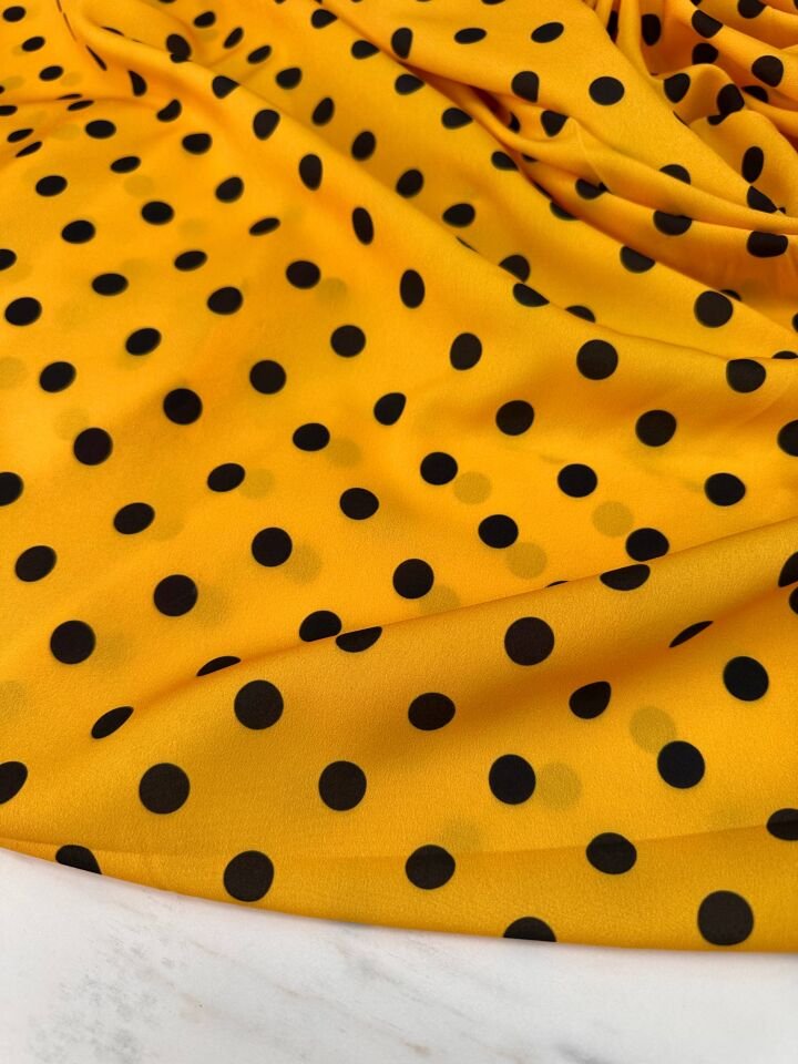 Sarı Puantiye Desen Elbiselik Gömleklik Krep Kumaş