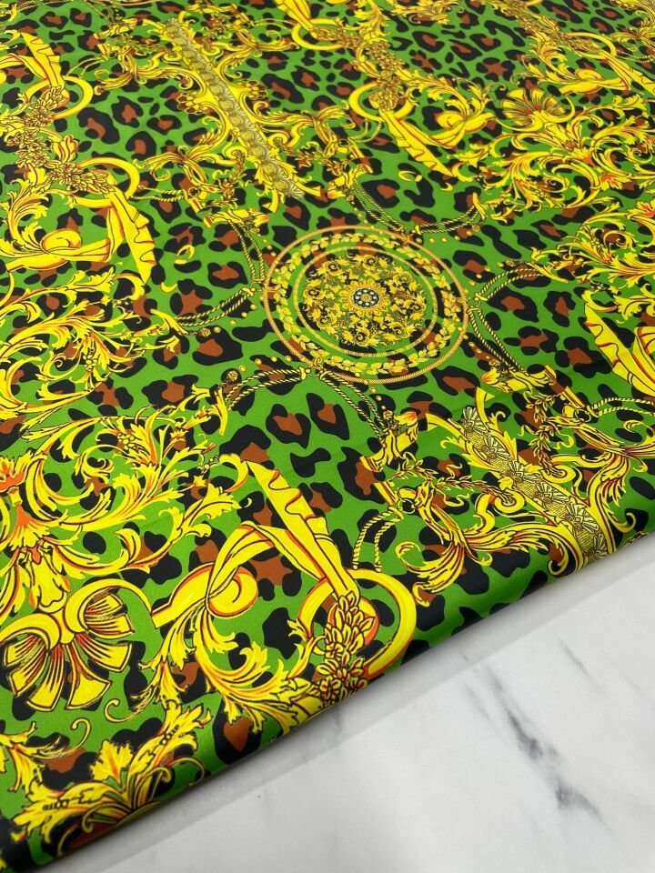 Verona Detaylı Yeşil Leopar Desen Elbiselik Gömleklik Tivil Saten Kumaş