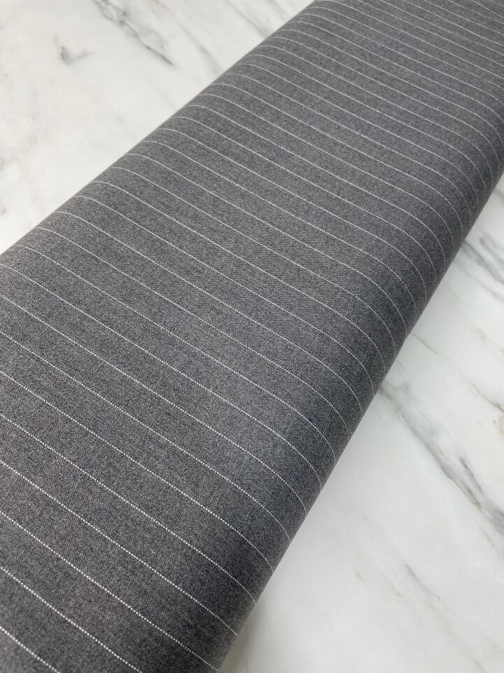 Açık Giri Çizgili Elbiselik Pantolonluk Poliviskon Kumaş