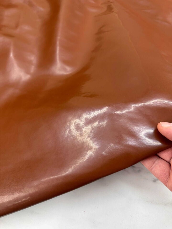 Taba Renk Rugen Parlak Deri Hafif Kalın