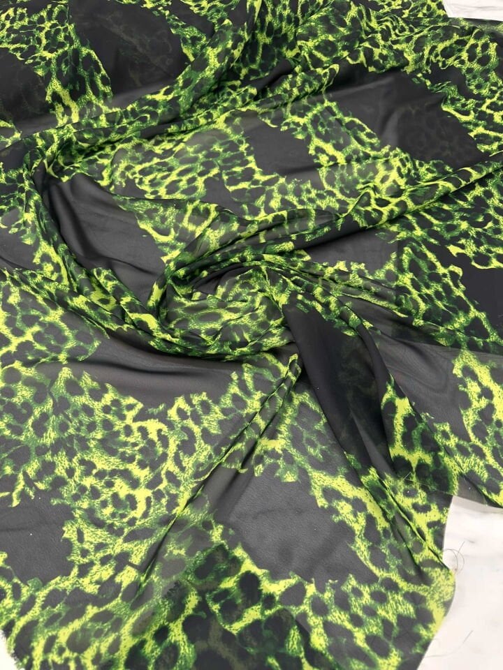 Yeşil Leopar Desen Şifon Yumuşak Dökümlü