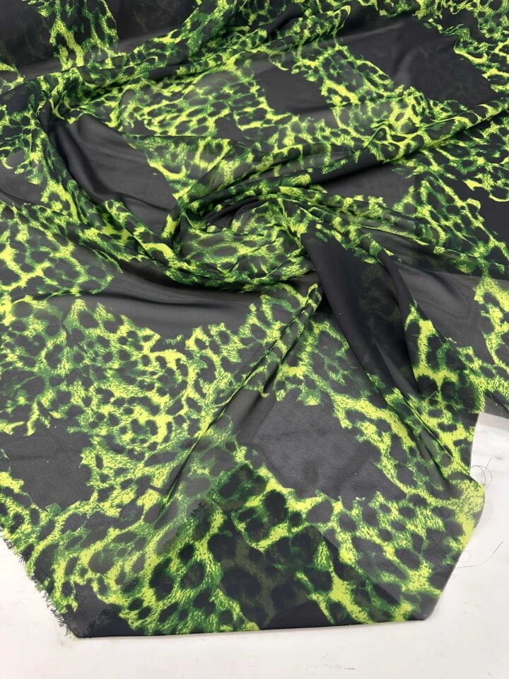 Yeşil Leopar Desen Şifon Yumuşak Dökümlü