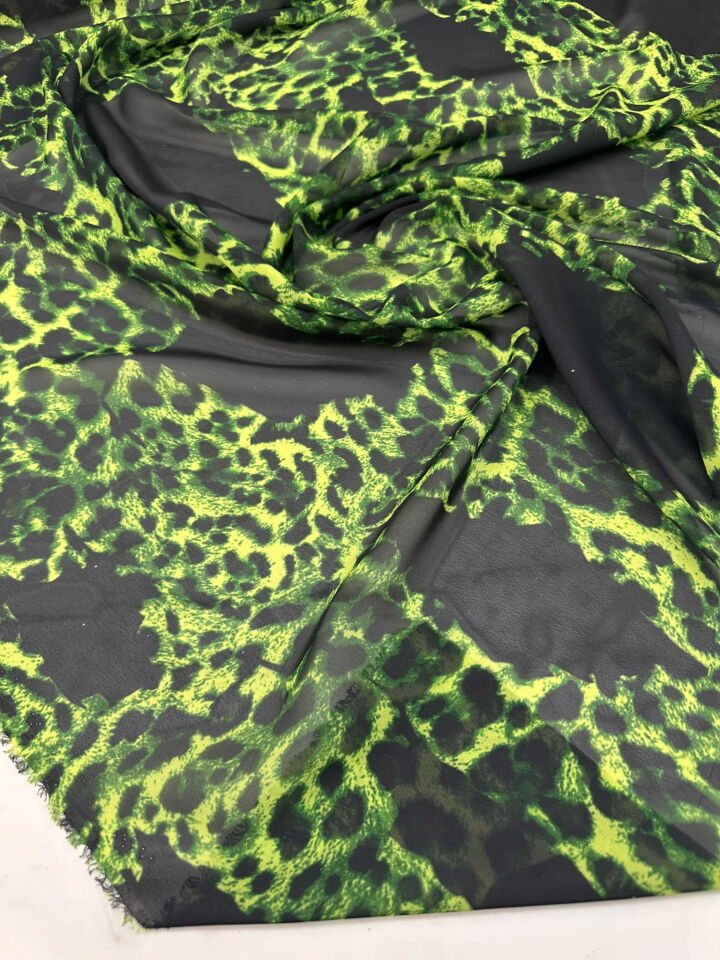 Yeşil Leopar Desen Şifon Yumuşak Dökümlü