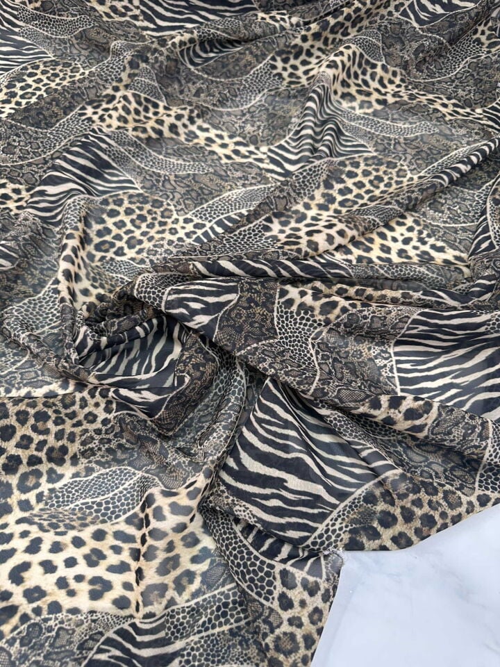 Leopar Zebra Şifon Kumaş Yumuşak Yapıya Sahip