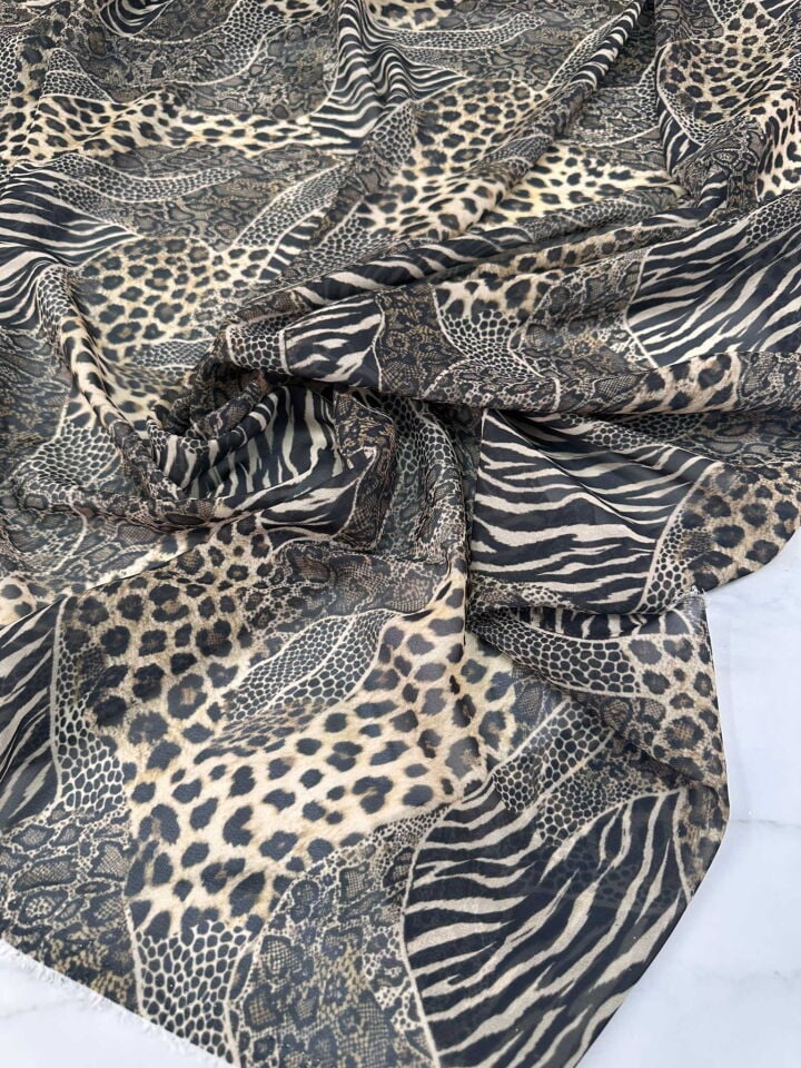 Leopar Zebra Şifon Kumaş Yumuşak Yapıya Sahip