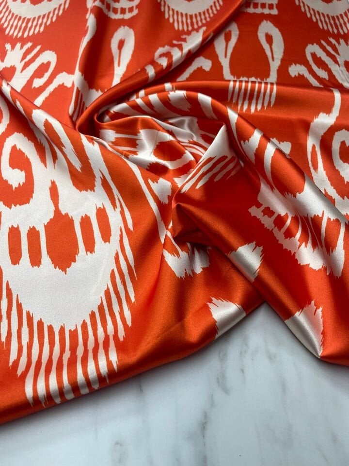 Turuncu İkat Desen Elbiselik Gömleklik Tivil Saten Kumaş