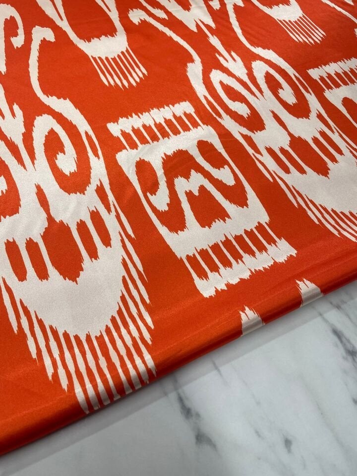 Turuncu İkat Desen Elbiselik Gömleklik Tivil Saten Kumaş