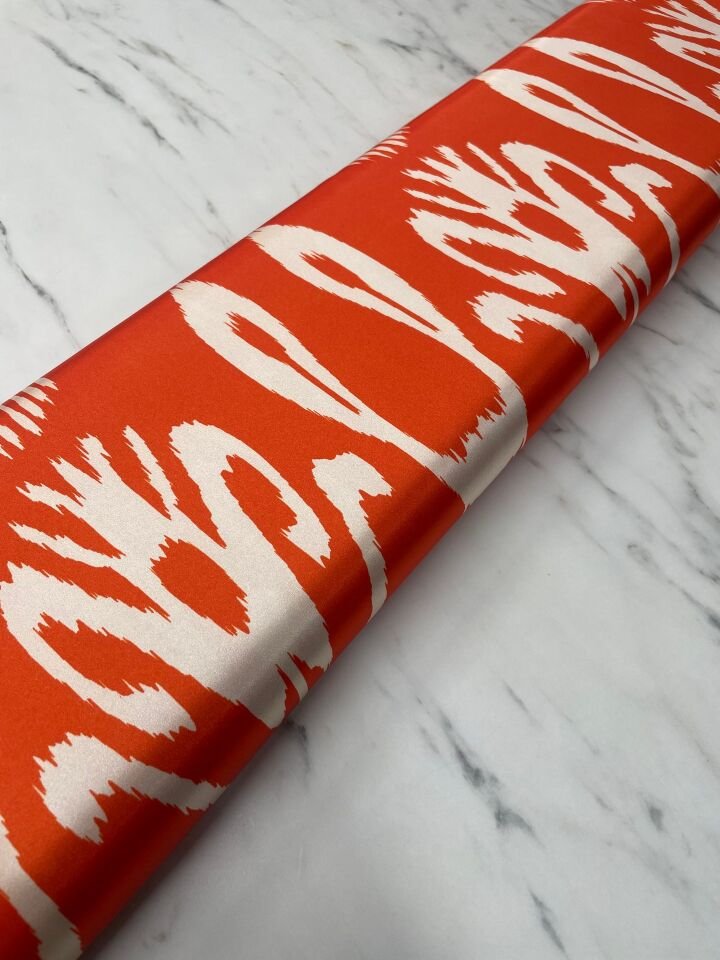 Turuncu İkat Desen Elbiselik Gömleklik Tivil Saten Kumaş