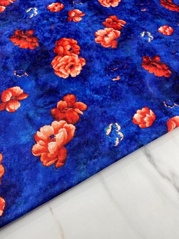 Lacivert Mersin Çiçeği Desen Elbiselik Kadife Kumaş